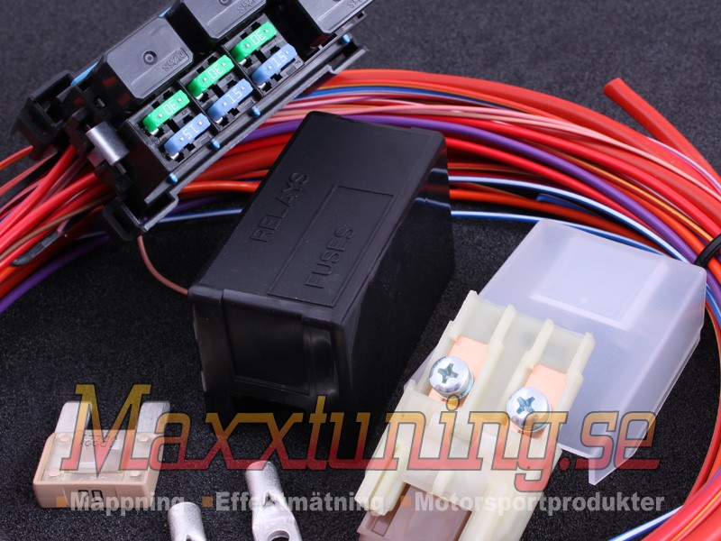 MaxxECU relay box with 4m cables Maxxtuning AB